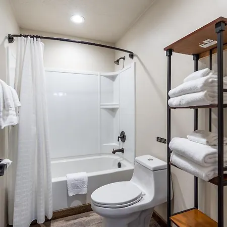 The Adventure Inn Yellowstone West Yellowstone Extérieur photo